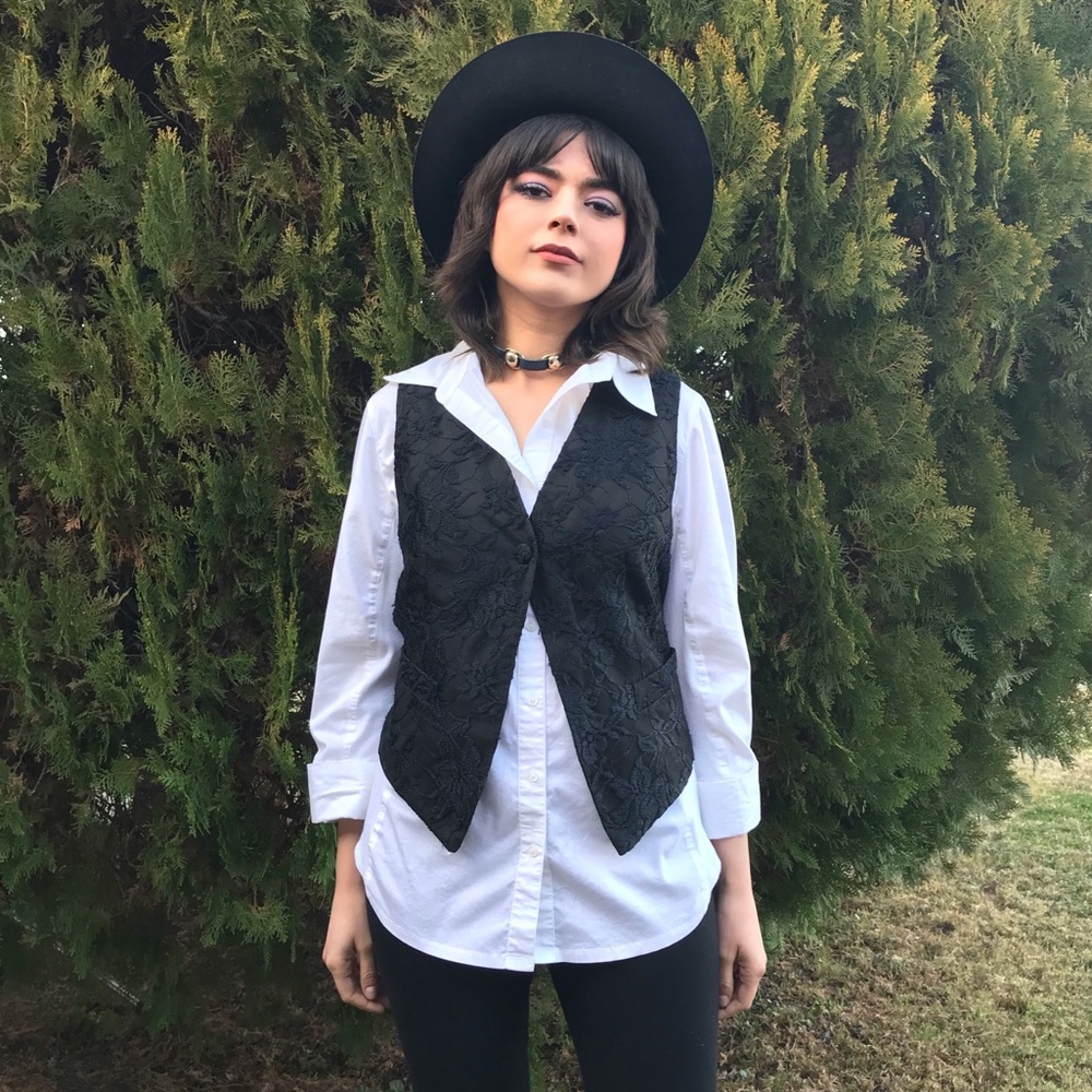 Vintage black lace A.B.S. California vest